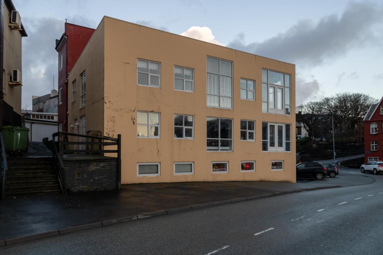 Guesthouse At The Boat Harbour Tórshavn Esterno foto