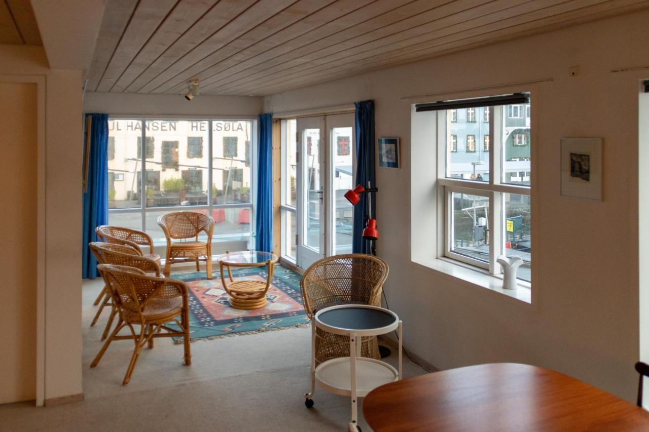 Guesthouse At The Boat Harbour Tórshavn Esterno foto